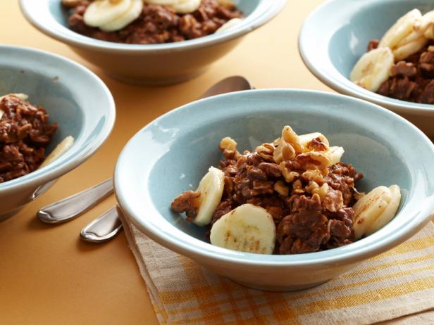 Oatmeal with banana and chocolate