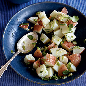Ensalada de papa con zacate limón y jenjibre