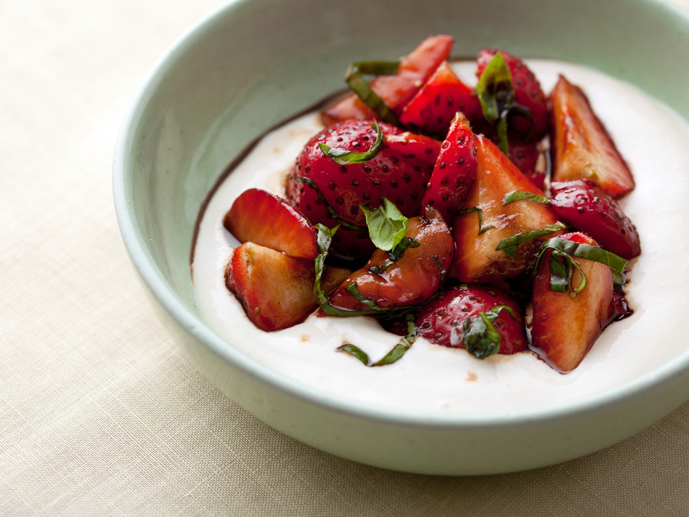 Strawberries with Balsamic Vinegar and Ricotta Cream