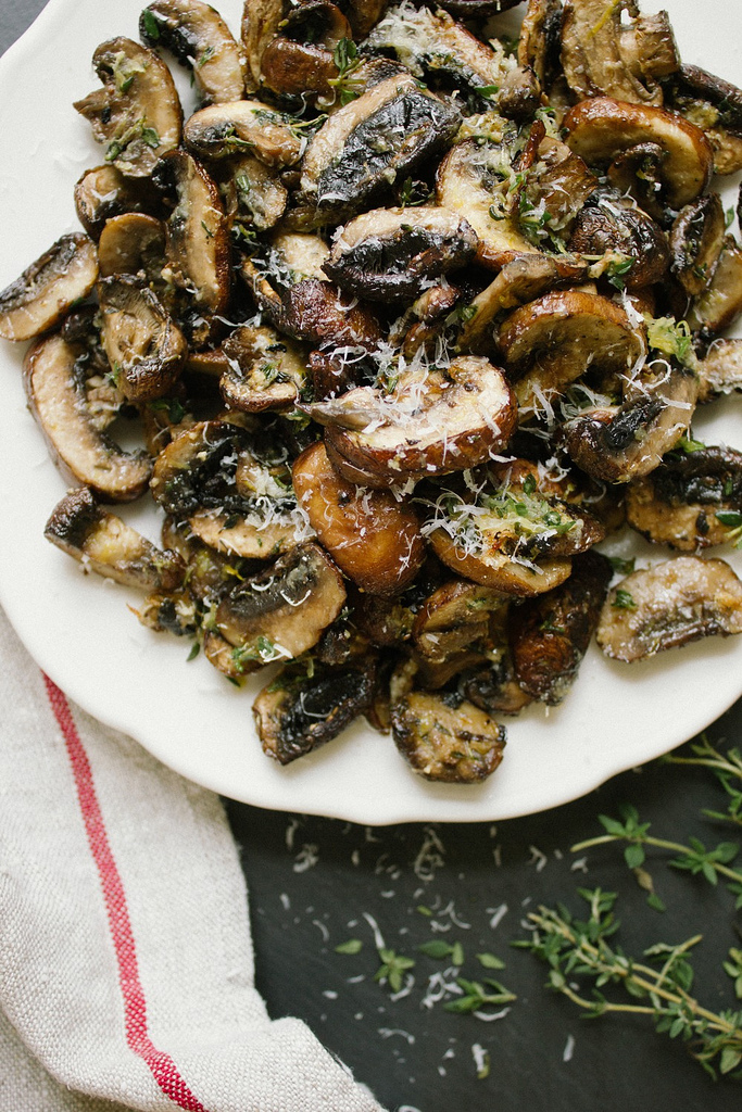 Mushrooms with Thyme and Lemon