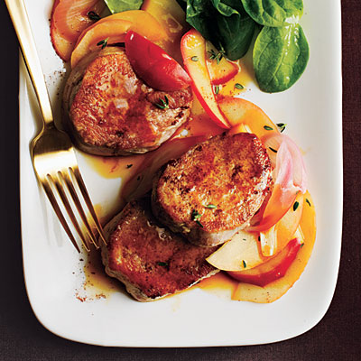 Pork tenderloin with sautéed apples