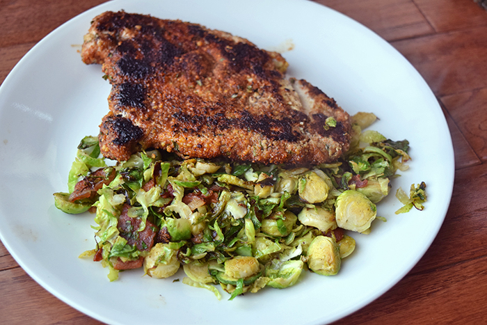 Pollo empanizado con almendras