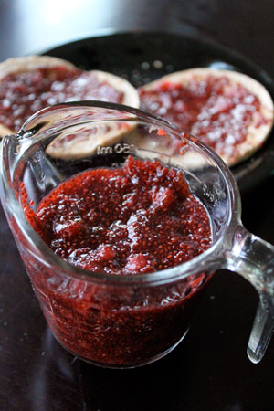 Strawberry spread with honey and chia seeds