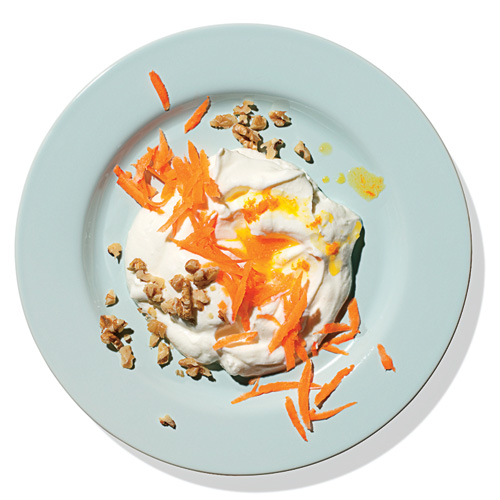 Greek yogurt with carrot and ginger